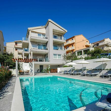 Olive Tree Apartments ポドストラナ エクステリア 写真