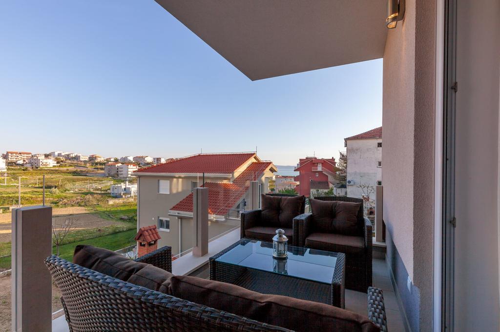 Olive Tree Apartments ポドストラナ エクステリア 写真