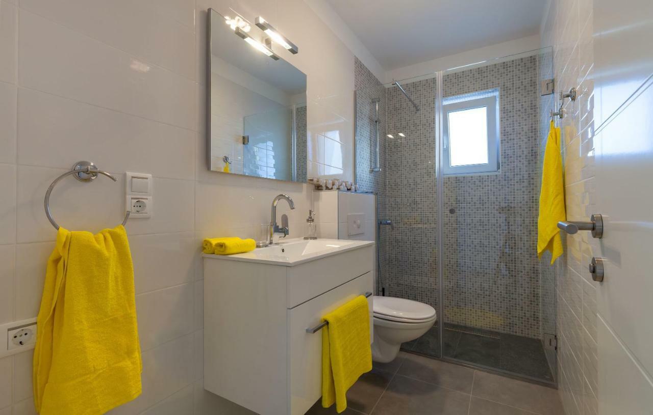 Olive Tree Apartments ポドストラナ エクステリア 写真